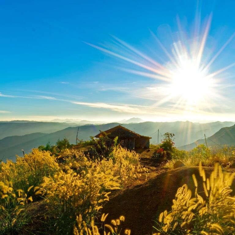 Ilaveezhapoonchira sunrise view